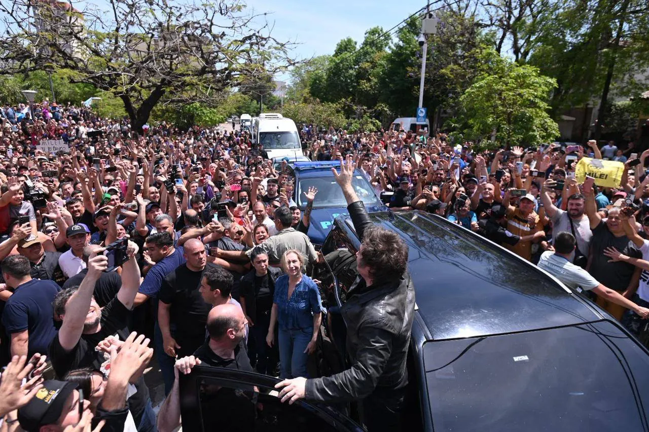 Javier-Milei-en-Chaco-25-10-11-12