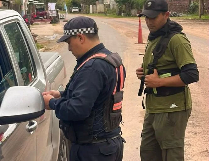 Controles-sobre-el-rio-Parana-26-05-31-02