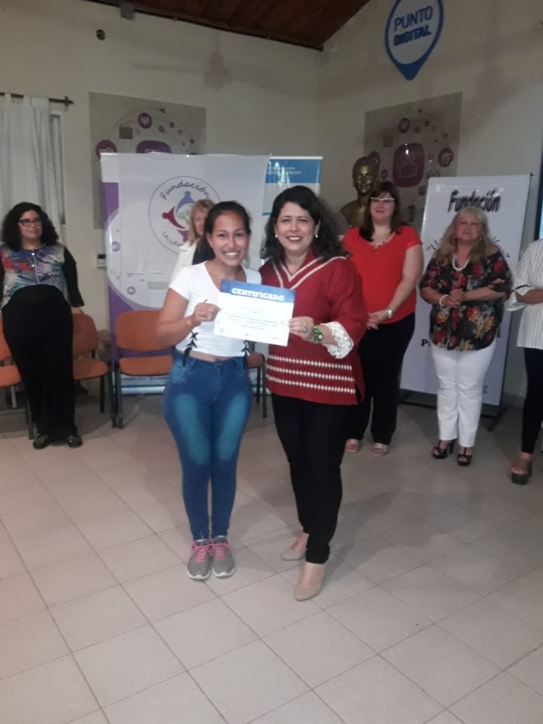 Unidos por Vos entrega certificados-18-11-21