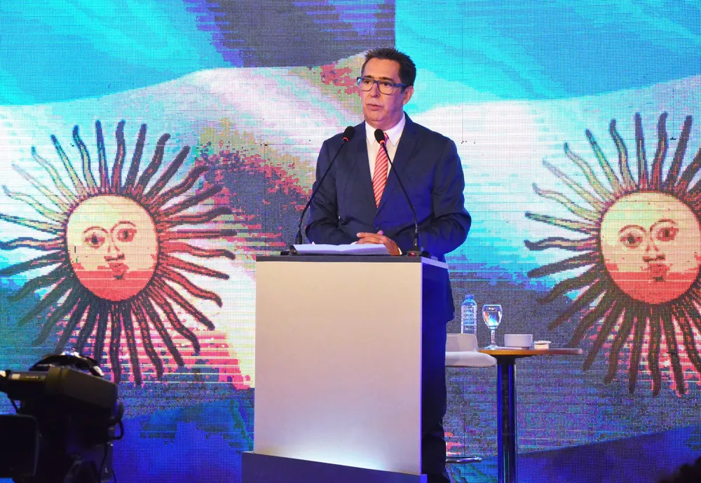 Gustavo-Martinez-debate-electoral-23-09-06-01