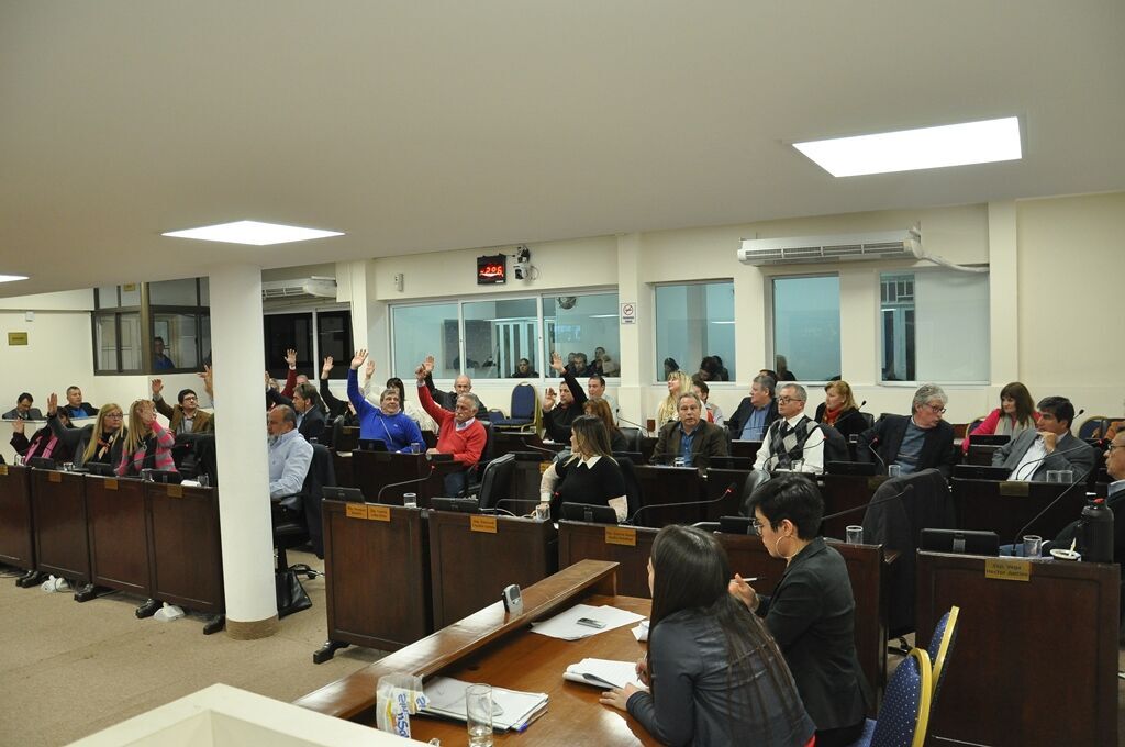 Votacion-Tope-Salarial-18-08-22-01