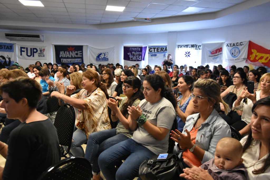 Campo-Nacional-y-Popular-Plenario-de-Mujeres-19-07-11-01