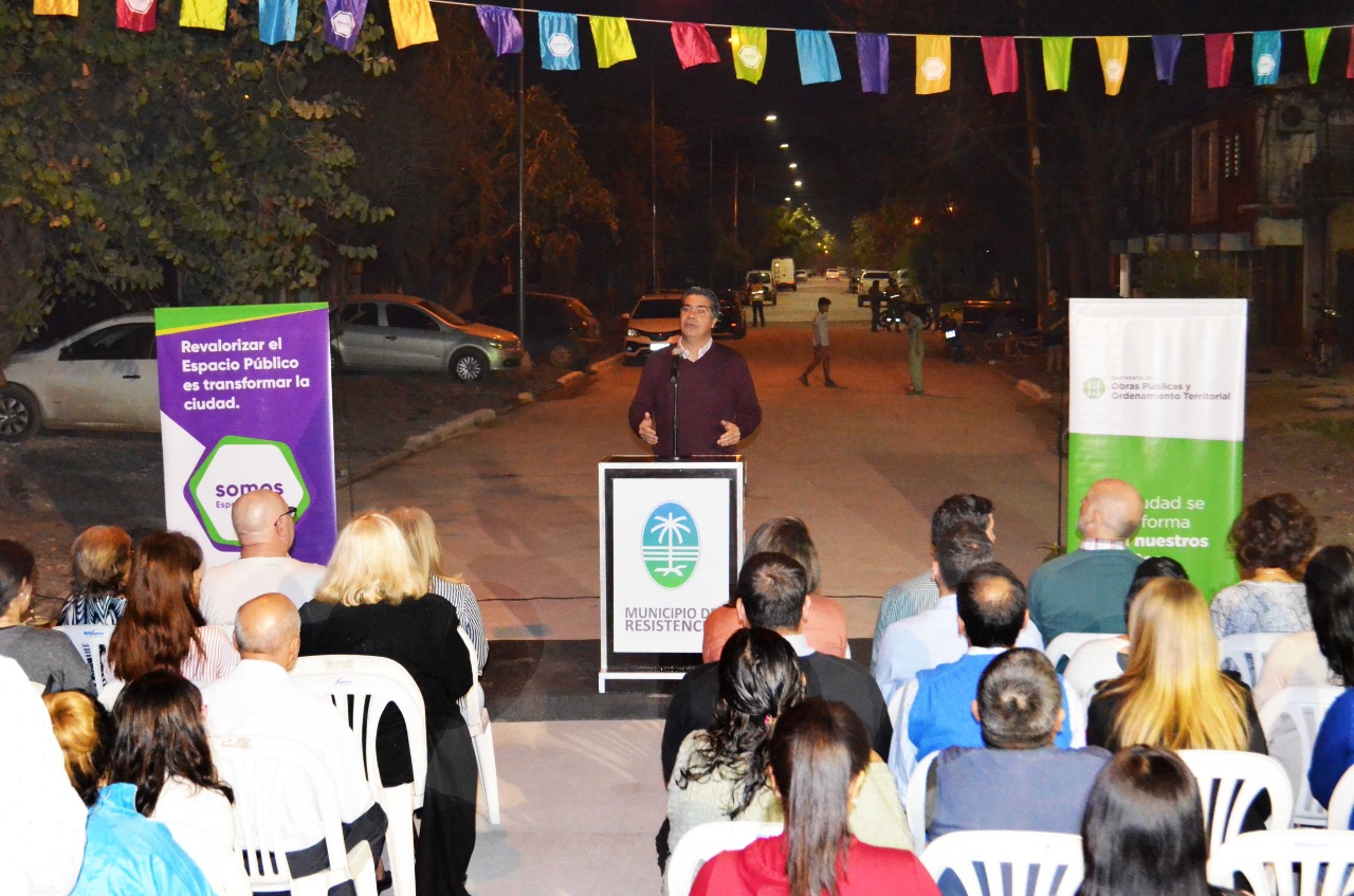 Inauguracion-de-pavimento-en-Villa-San-Juan-19-07-11-01
