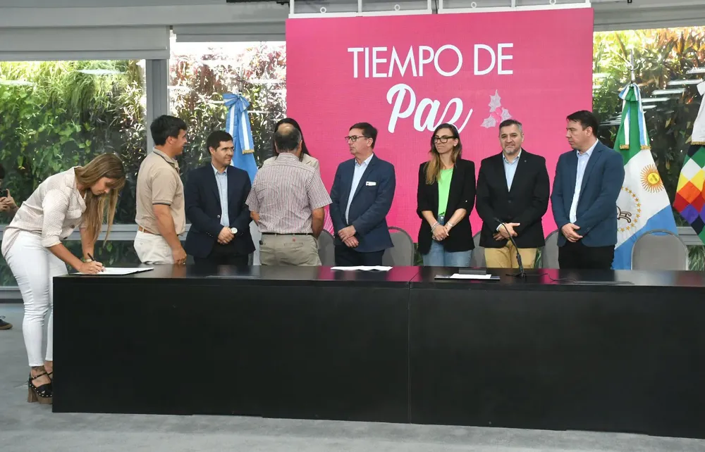 Programa-Tiempo-de-paz-23-12-12-01