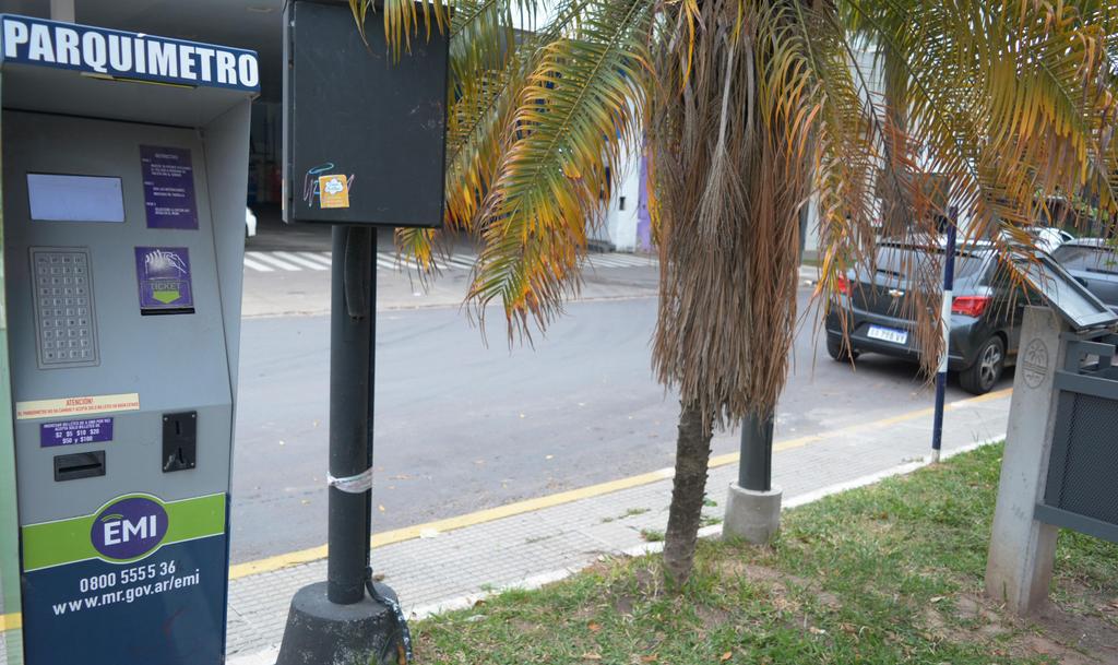 Estacionamiento-medido-20-06-11-01