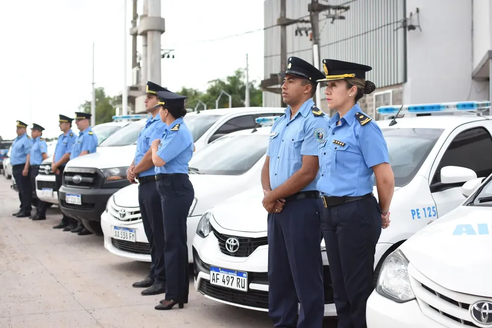 Entregan-vehiculos-recuperados-de-la-gestion-anterior-24-01-15-03