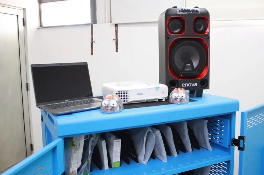 Taller-sobre-programacion-y-robotica-25-09-23-03