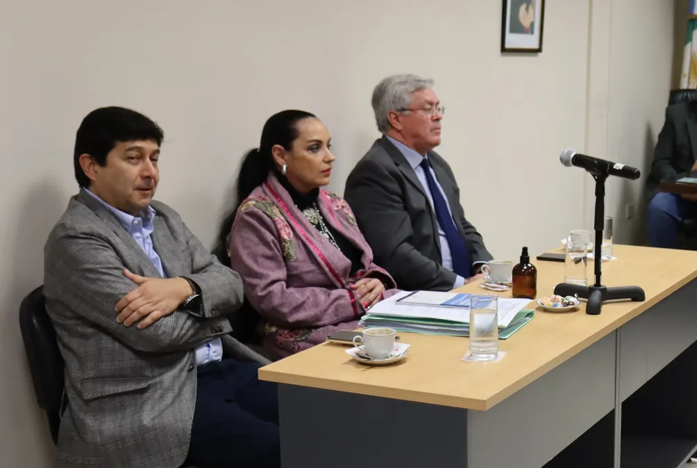 Jury-a-Laura-Buyatti-23-07-11-02