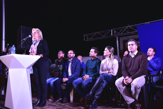 FChMM-Laguna-Blanca-Elda-Pertile-Jorge-Capitanich-17-04-08-02