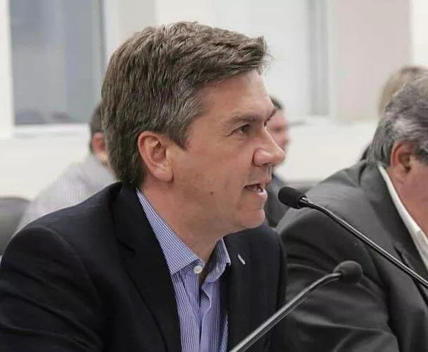 Leandro-Zdero-22-03-28-01