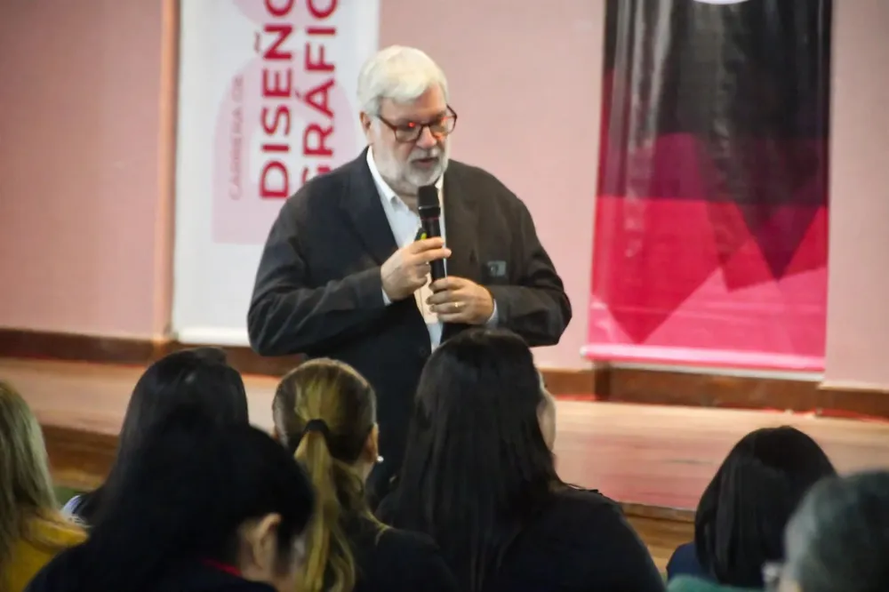 Pepe-Menendez-Directivos-Supervisores-Transformación-Educativa-del-Secundario-26-10-08-01