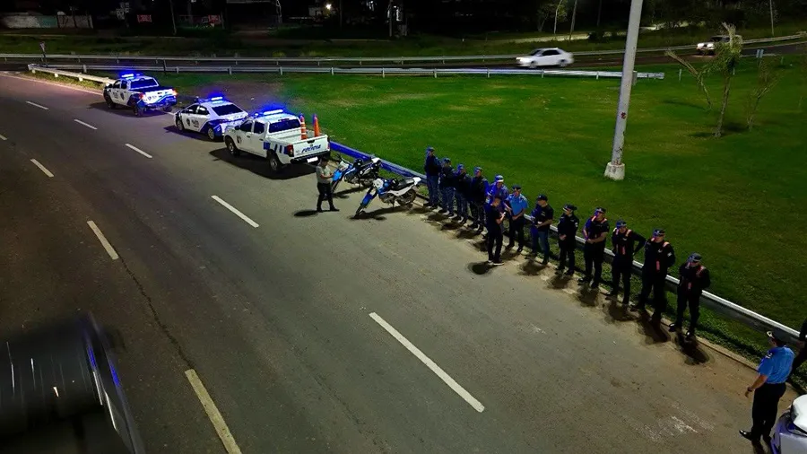 Policia-paro-nacional-25-04-09-01