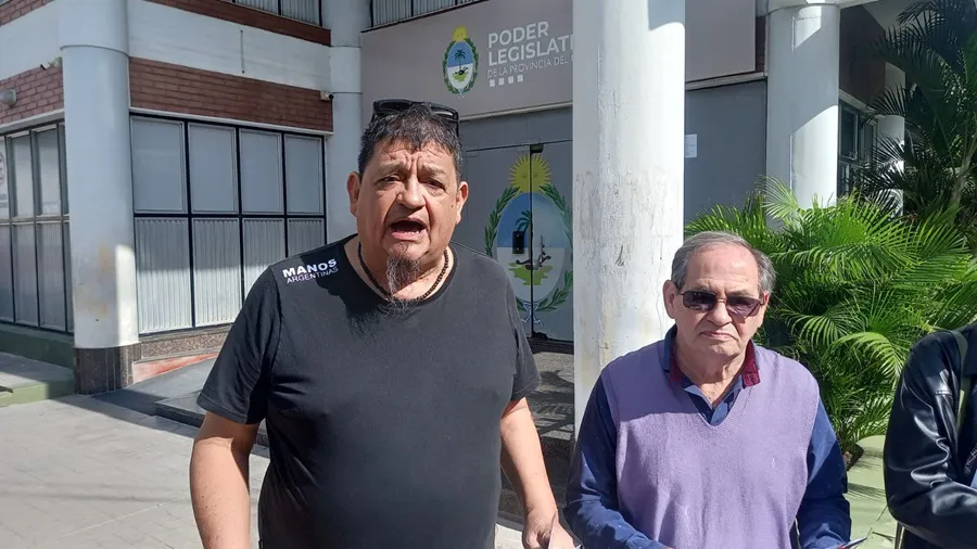 Pedido-de-intrpelacion-a-Naidenoff-25-04-21-09