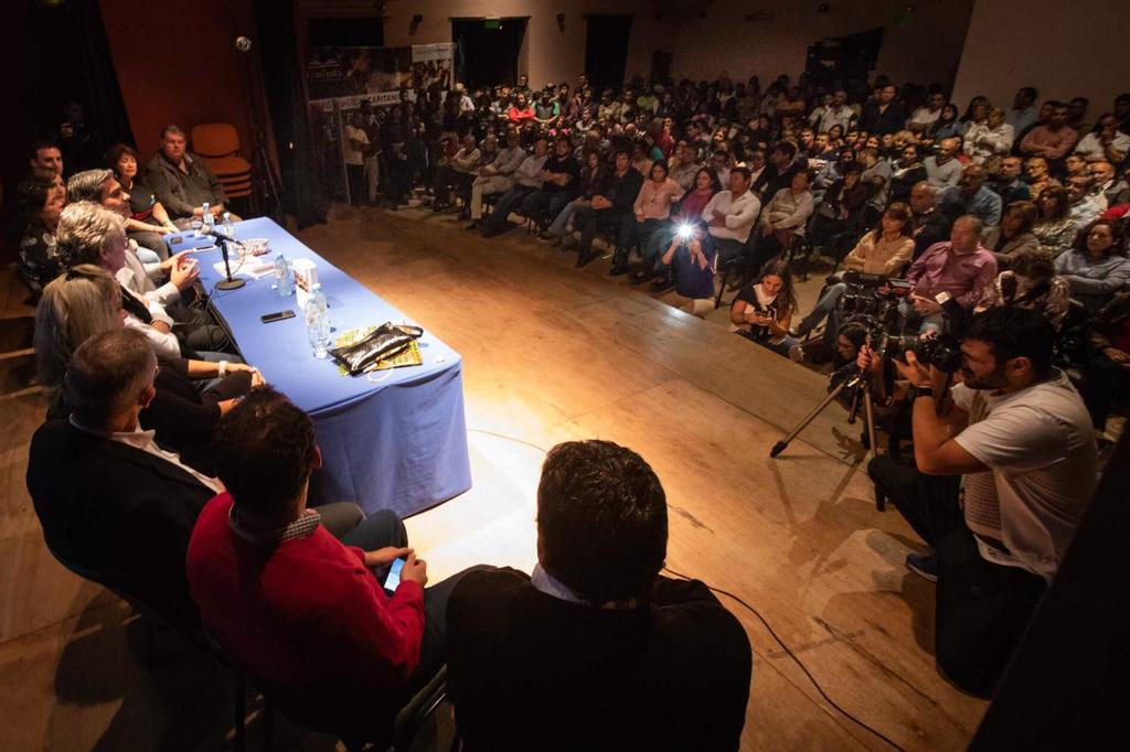 Jorge-Capitanich-Presentacion-de-libro-Puerto-Tirol-19-05-19-03