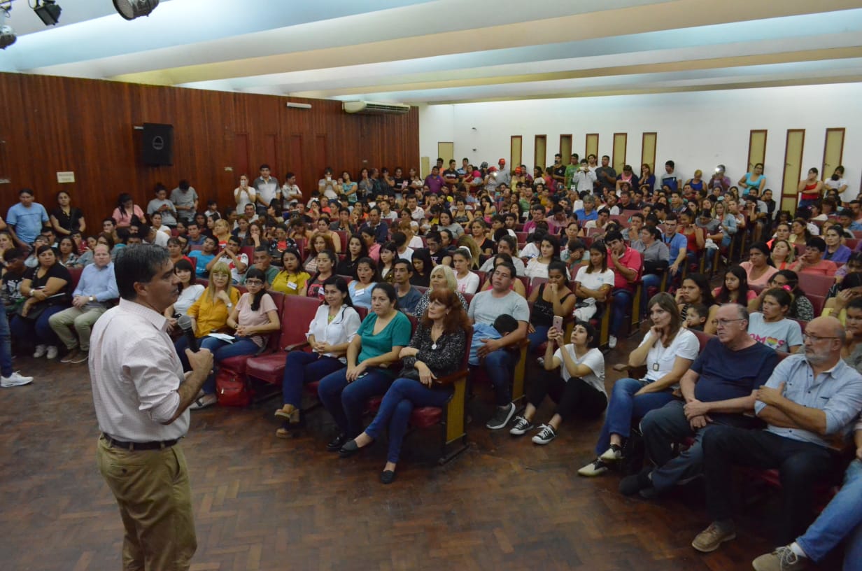 Jorge-Capitanich-Somos-Presentacion-19-06-13-02