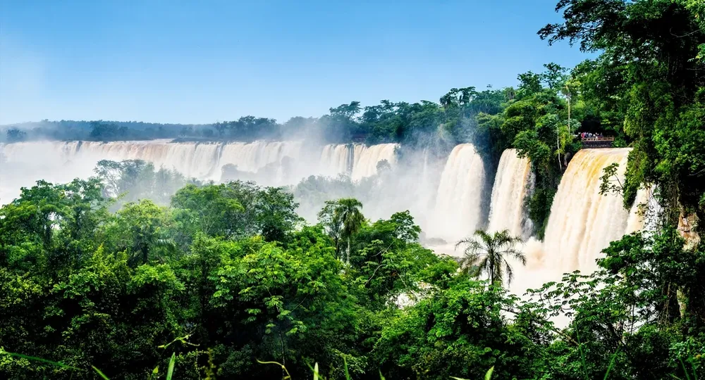 Cataratas-del-Iguazu-01