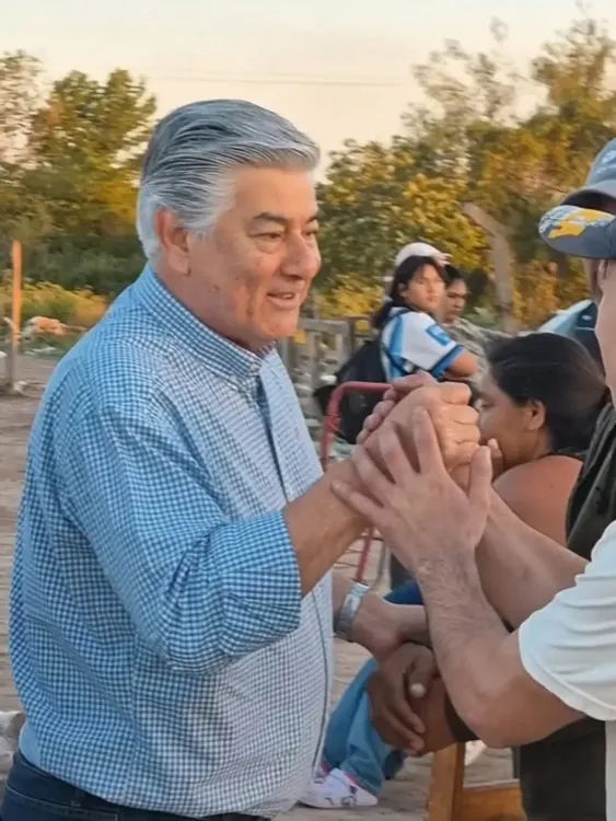 antonio-morante-con-trabajadores-ladrilleros_2
