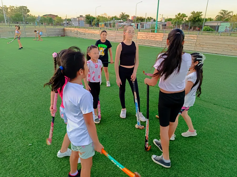 Parque-Urbano-Tiro-Federal-Hockey-25-04-01-04