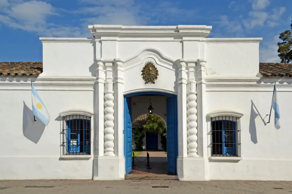 Casa-de-Tucuman-26-07-07-01