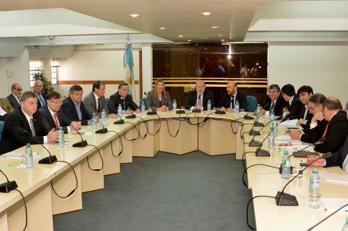 Reunion-de-gobernadores-del-PJ-16-10-12-01