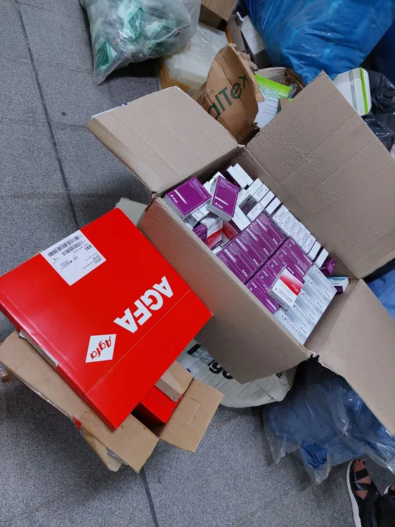 Insumos-abandonados-Castelli-24-01-24-02